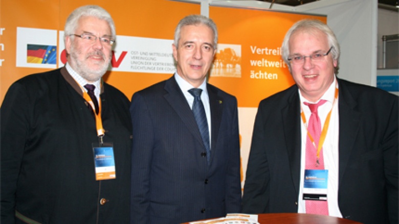 (v.l.n.r.) Volker Schimpff, Ministerpräsident des Freistaates Sachsen Stanislaw Tillich MdL, Klaus Schuck