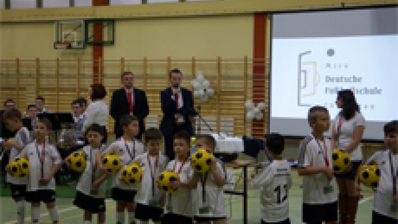 „Deutsche Fußballschule“ in Chronstau O/S eröffnet