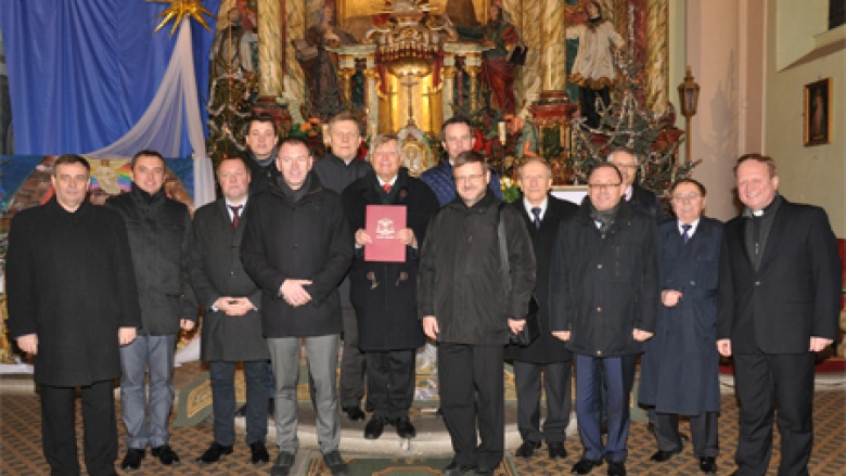 v.l.n.r.: Bernard Gaida, Christioph Warzecha, Andreas Grapatin, Damian Hutsch, Norbert Rasch, Christoph Bramorski, Helmut Sauer, Rafa  ł   Bartek, Pater Dr. Marian Arndt,  Dr. Zdzisław Jusczyk, Ryszard Galla, Horst Ulbrich und Pfarrer Dr. Peter Tarlinski