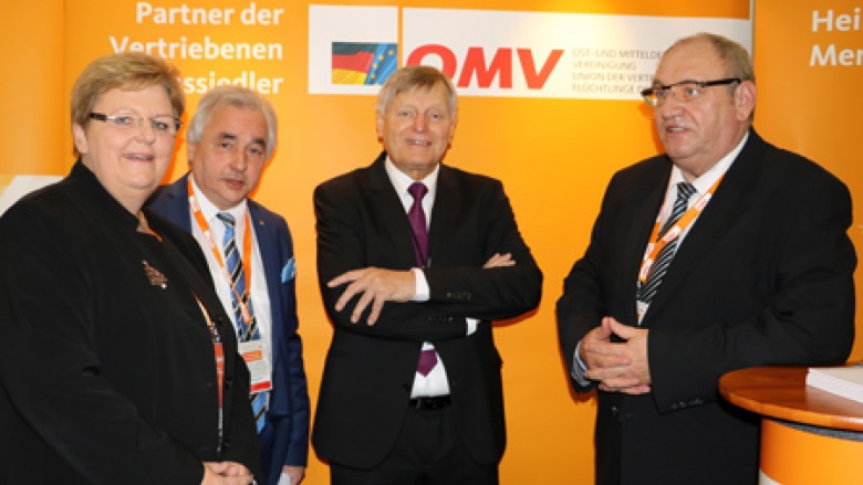 (v.l.n.r.) Iris Ripsam MdB, Volker Mosblech MdB, Helmut Sauer mit dem stellv. OMV-Bundesvorsitzenden und Delegierten für Thüringen Egon Primas MdL