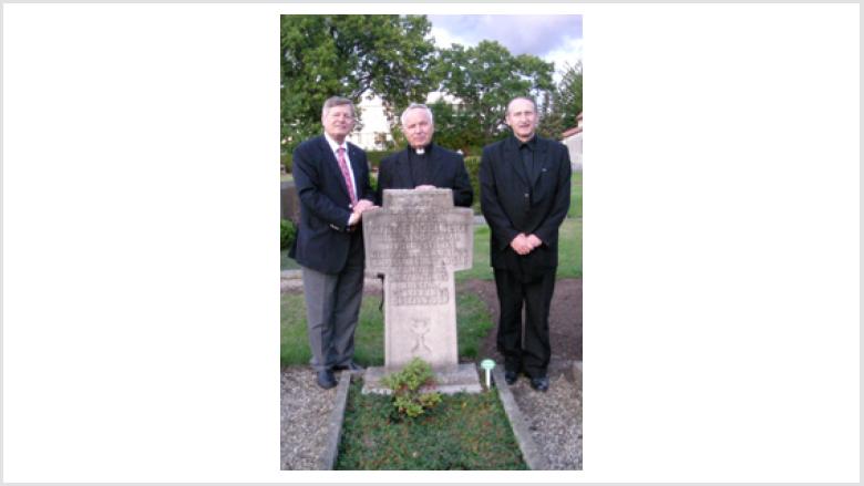 Pfarrer Prof. Dr. Kogut, Prälat Prof. Dr. Josef Pater und Helmut Sauer (v.r.n.l.)